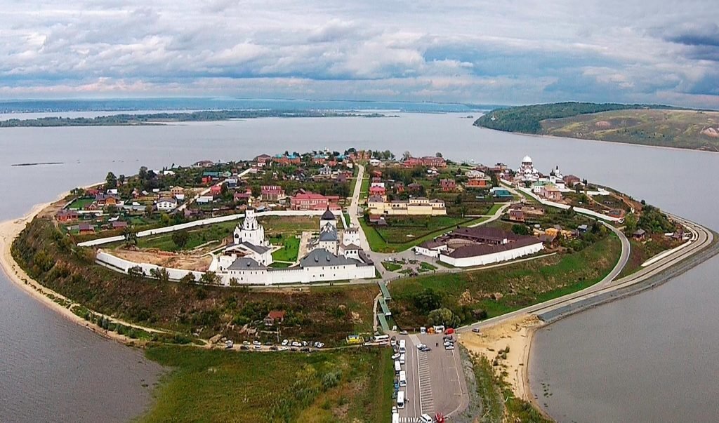 Остров град свияжск фото летом