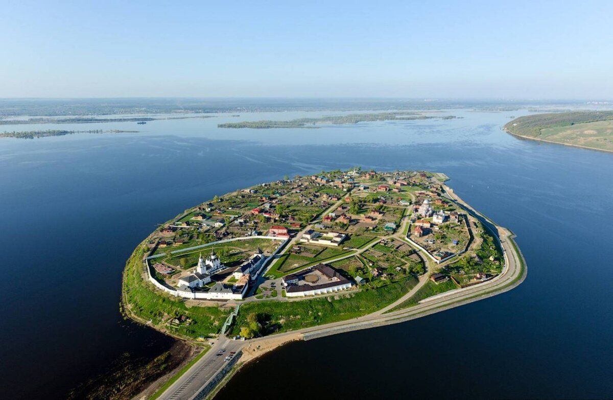 Kazan is the confluence of East and West